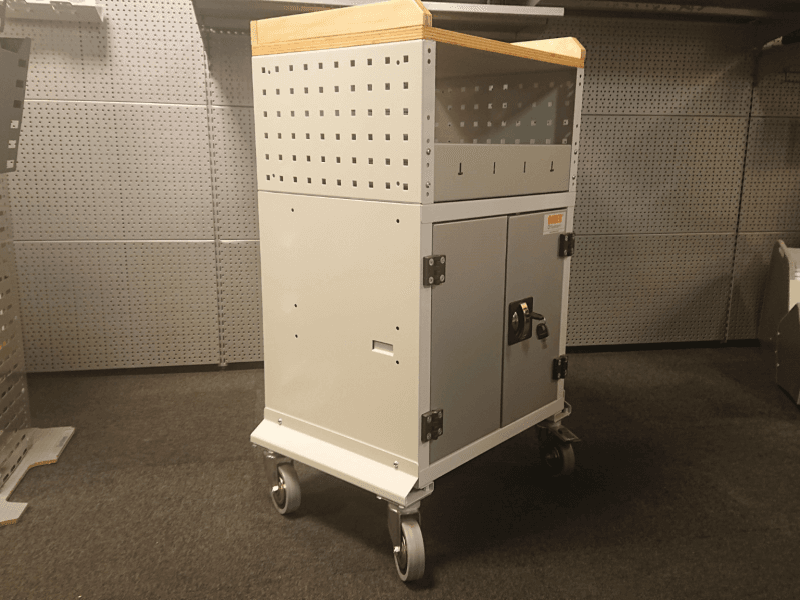 Utstilt Order System bilinnredning Single trollye S20-02