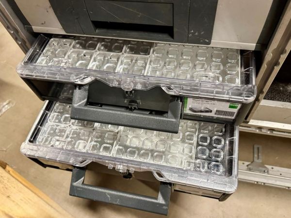 Brukt BOTT bilinnredning /BT253006