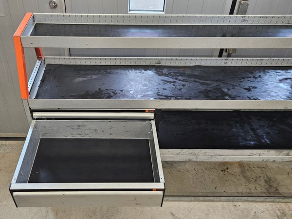 Brukt WORK SYSTEM Bilinnredning /0625WS-1