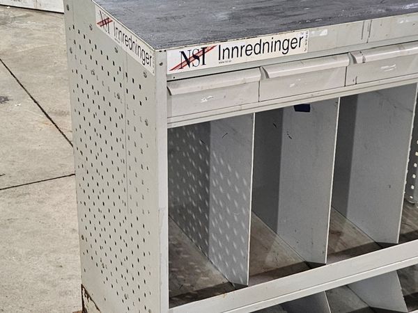 Brukt NSI bilinnredning/ NSQA251010-2